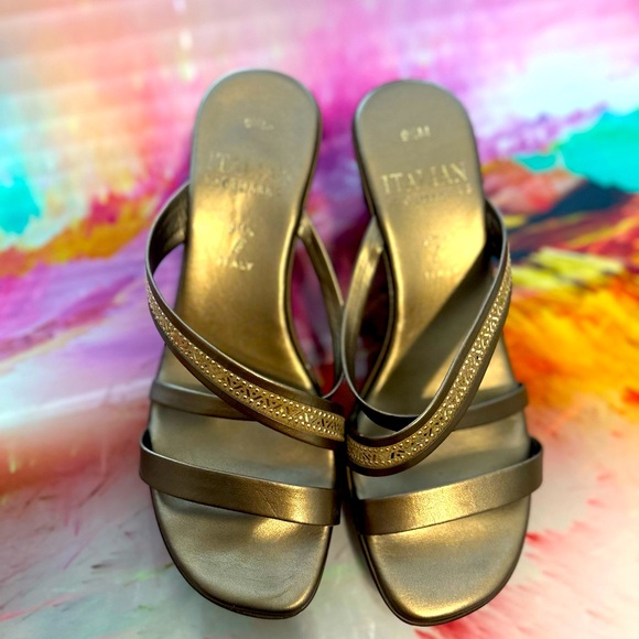 Italian Shoemakers Wedge Heeled Sandals - Picture 1 of 13